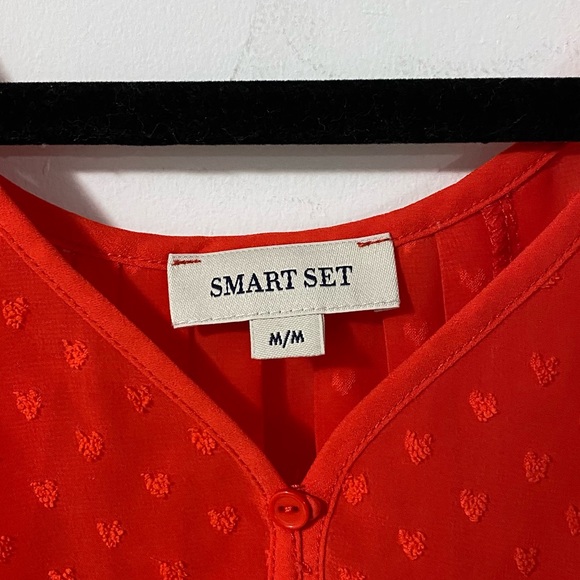 Smart Set Red Sheer Short Sleeve Blouse | Medium - Picture 4 of 9